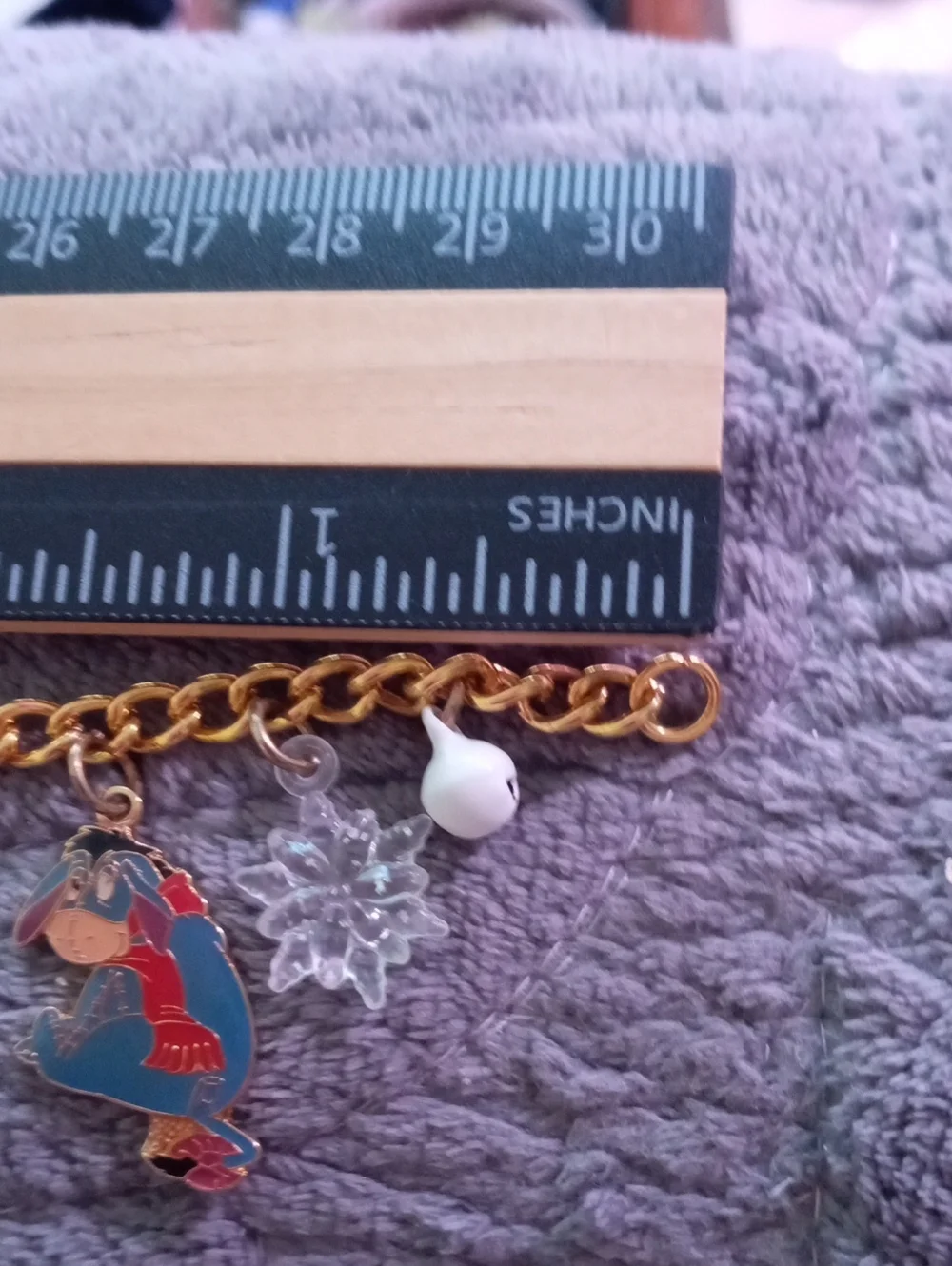 CHILDS WINNIE THE POOH AND FRIENDS CHRISTMAS BRACELET